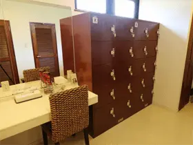 コインロッカー