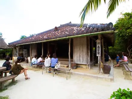 沖縄 観光 バス移動