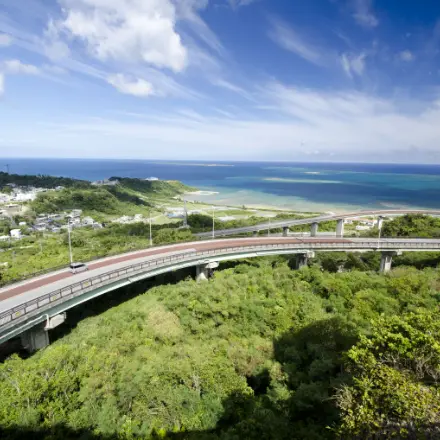 ニライカナイ橋（にらいかないばし）