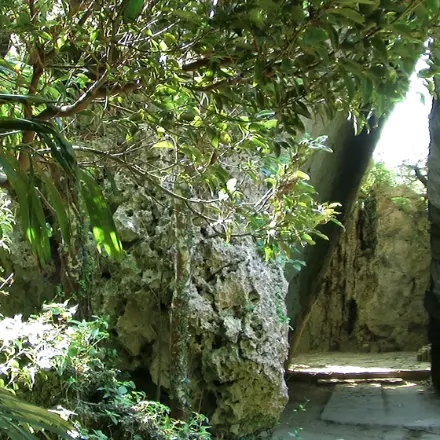 斎場御嶽（せーふぁうたき）