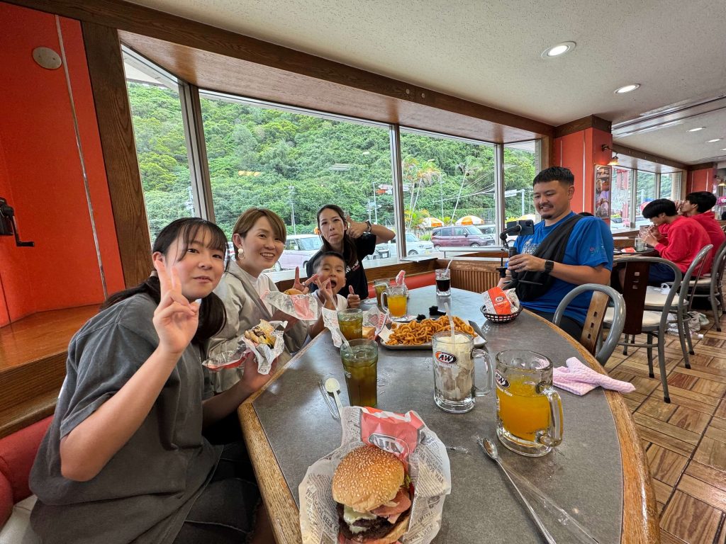 A&W 名護店