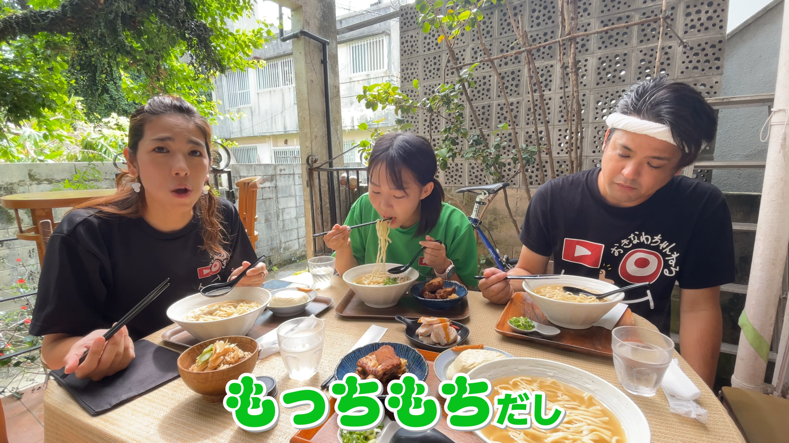 透き通る無添加スープと自家製麺が輝く沖縄そば