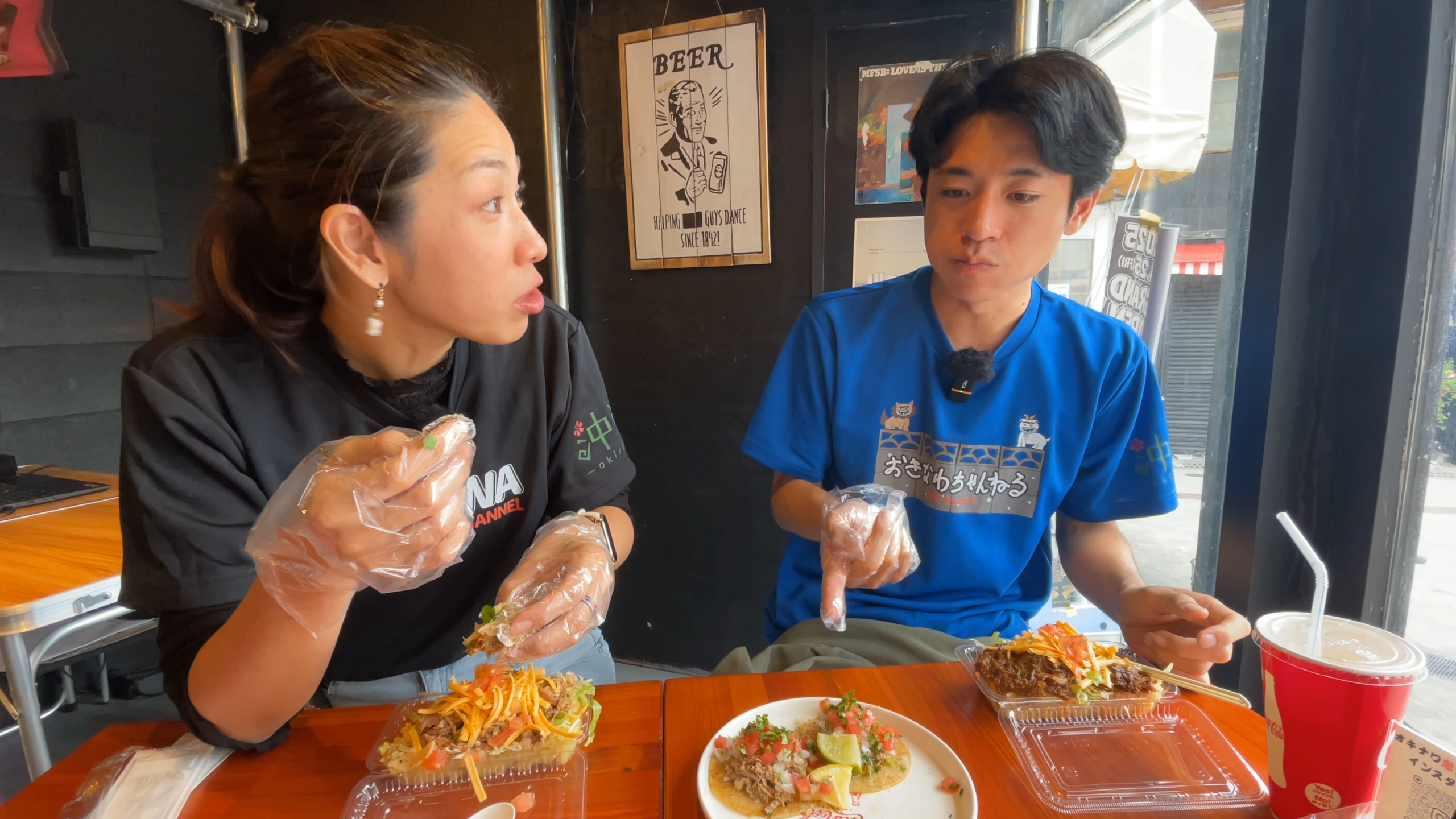 ライムを絞っていただく、爽やかで本格的なメキシカンな味わいのタコス