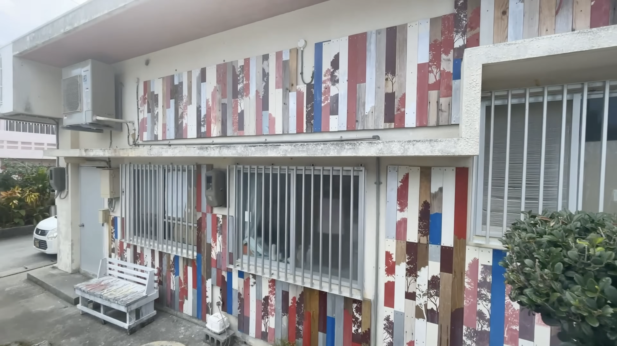 店内の様子やグッズ