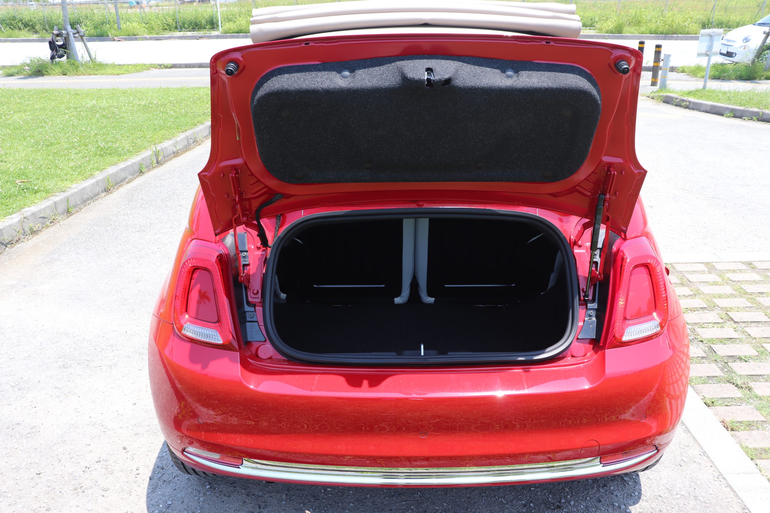 ラゲッジスペース