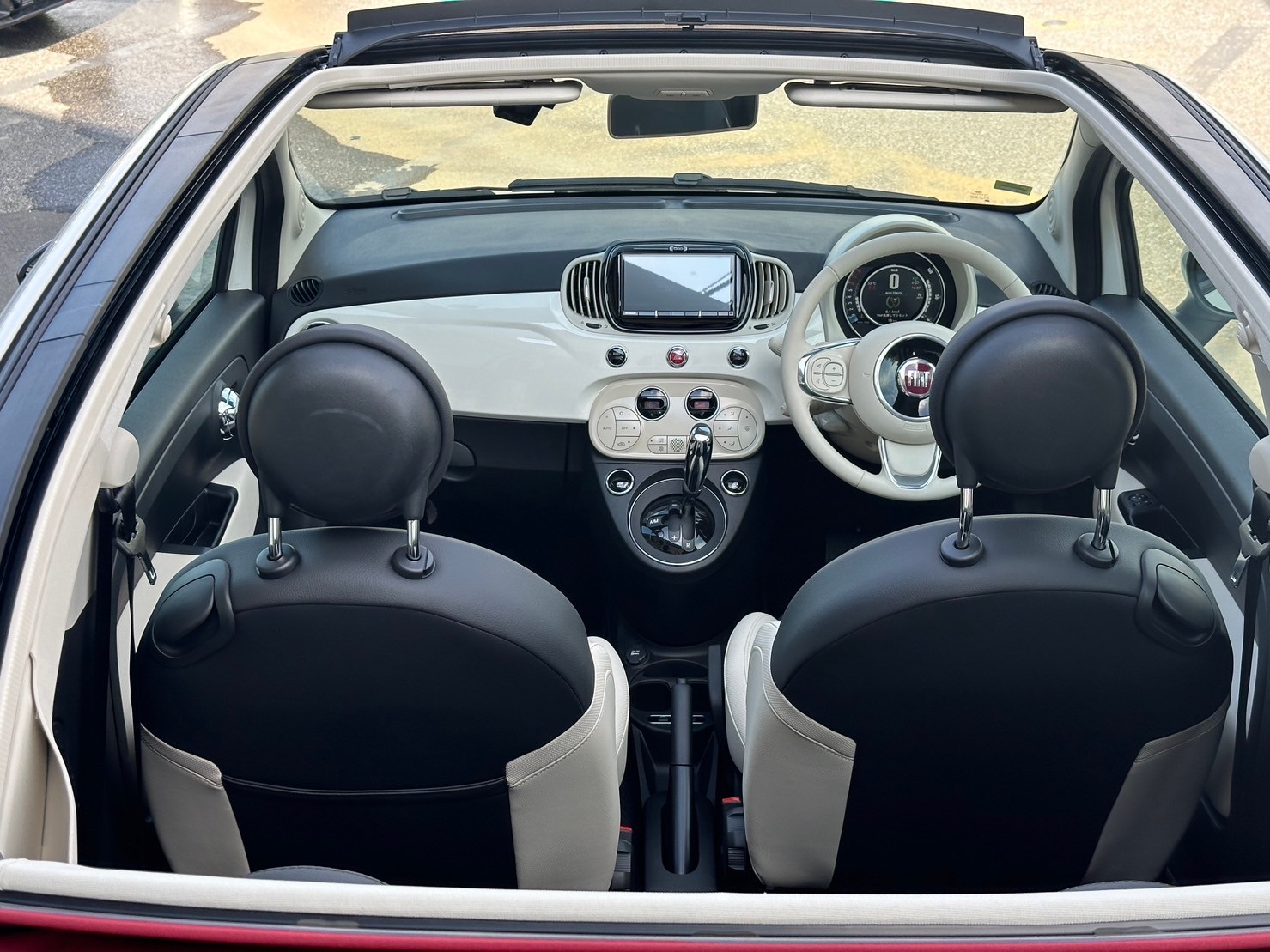 インテリア全景