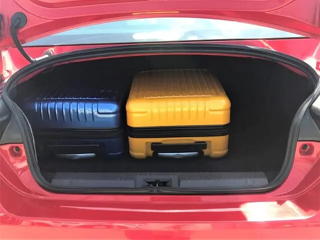 荷室空間