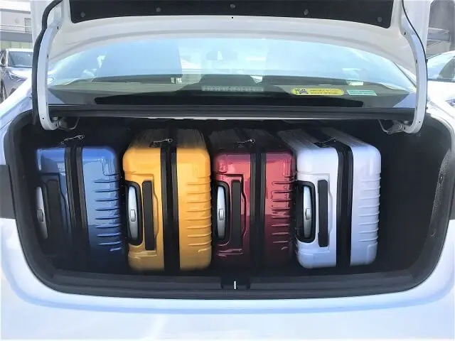 荷室空間