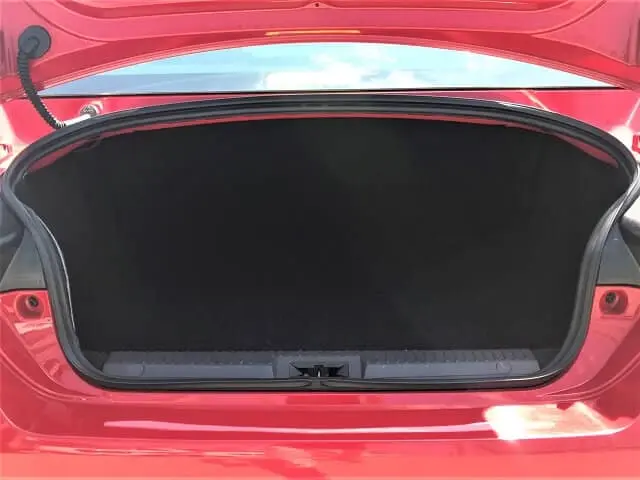荷室空間
