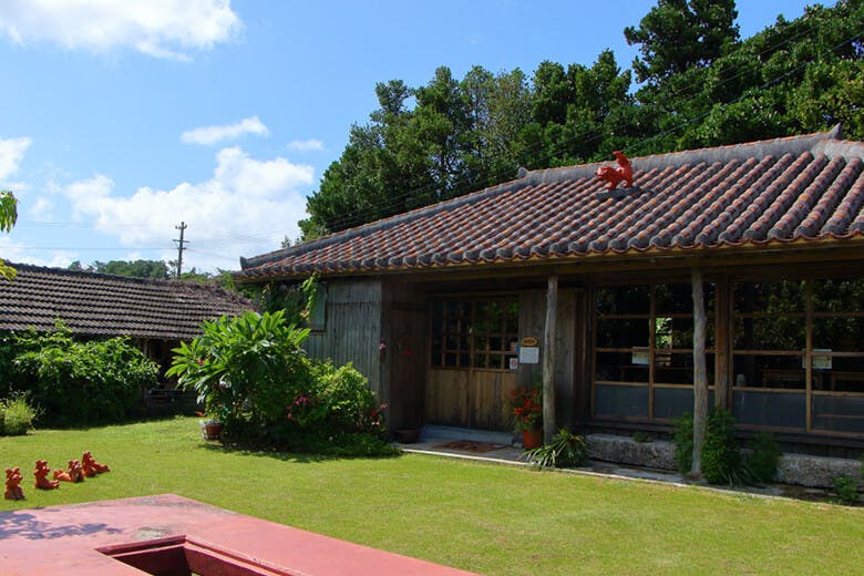 喜色 閉店】【沖縄の古民家を訪ねて】優しい味のしっかりごはんが ...